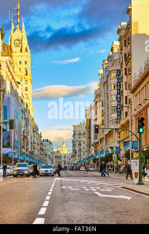 La rue Gran Via. Madrid. Espagne Banque D'Images