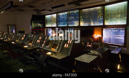 Salle de contrôle radar prises à RAF Neatishead, Norfolk, radar de défense aérienne de la RAF Museum. Banque D'Images