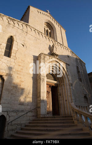 Cathédrale Notre-Dame-du-puy de Grasse, village du 16ème siècle, Provence-Alpes-Côte d'Azur, France Banque D'Images