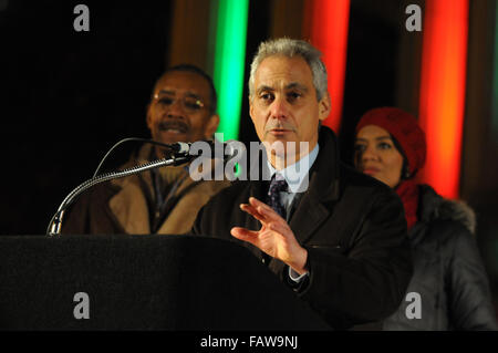 102e assemblée annuelle de l'arbre de Noël de Chicago à la cérémonie d'éclairage du Parc du Millénaire comprend : Rahm Emanuel Où : Chicago, Illinois, United States Quand : 24 Nov 2015 Banque D'Images