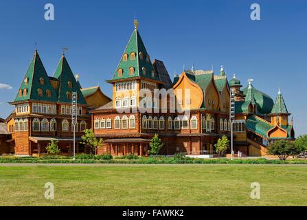 La reconstruction palais en bois du Tsar Alexei Mikhailovich dans Kolomenskoye, Moscou Banque D'Images