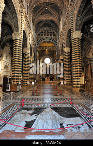 Italie, Toscane, Sienne, intérieur de la cathédrale Banque D'Images