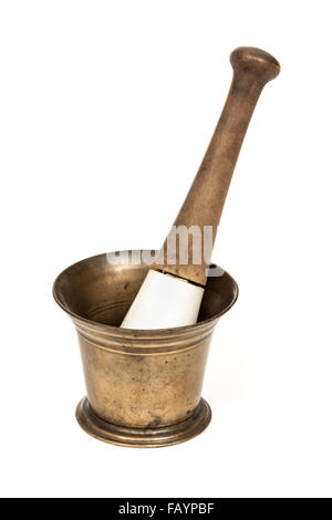 Laiton antique avec mortier et pilon en bois d'os Banque D'Images