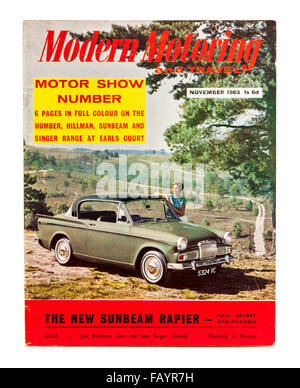 Novembre 1963 'Modern Motoring Billet d' magazine, comprenant la nouvelle Sunbeam Rapier sur le capot avant Banque D'Images