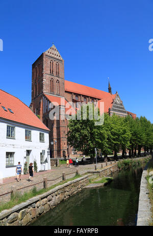 L'église Saint-Nicolas, St Nicolas, Wismar, mer Baltique, Mecklembourg Poméranie occidentale, l'Allemagne, de l'Europe Banque D'Images