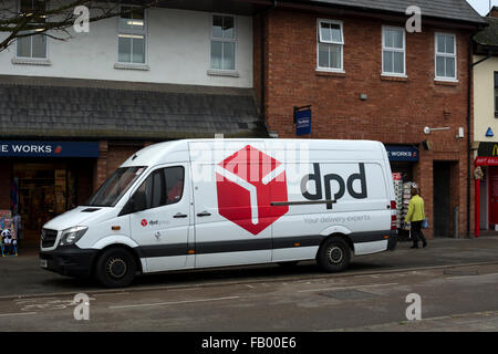 Livraison de colis DPD van, Stratford-upon-Avon, Royaume-Uni Banque D'Images