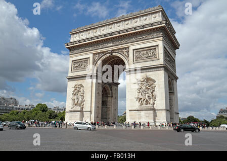 L'Arc de Triomphe Sur la Place Charles de Gaulle, Paris France. Banque D'Images