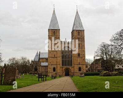 Southwell Minster avant de l'Ouest Banque D'Images