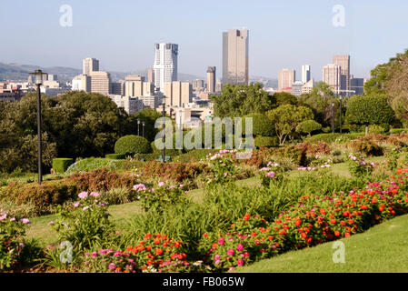 City CBD et de jardins en terrasses de Meintjieskop, Pretoria, Ville de la municipalité de Tshwane, Province de Gauteng, Afrique du Sud Banque D'Images