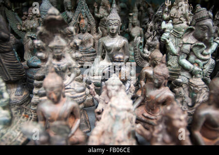 Amulette Prachan Market à Bangkok, Thaïlande. L'amulette market à Bangkok, Thaïlande. Amulettes bouddhiste pour la vente à l'amulette market à Bangkok, Thaïlande Banque D'Images