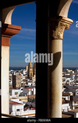Skyline de Cadix, comme vu à partir de la Tour Tavira.Cádiz, Andalousie, Espagne Banque D'Images