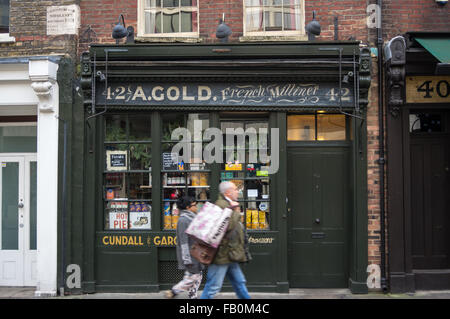 Shop avant de A. Or, de l'épicerie traditionnelle, ancienne modiste, 42 Brushfield Street, Spitalfields, East London, England Banque D'Images