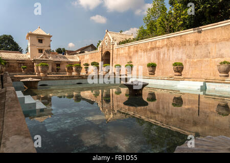 Salle de bain,l'eau château de Taman Sari, Yogyakarta, Java, Indonésie, Asie Banque D'Images