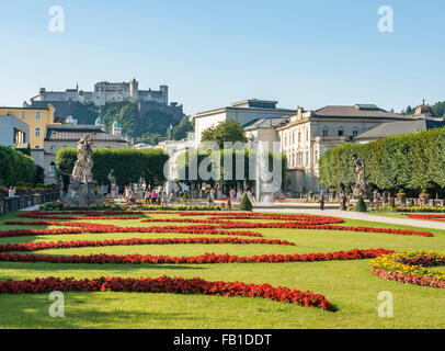 Le Château de Hohensalzburg et des Jardins Mirabell, à Salzbourg, Autriche Banque D'Images