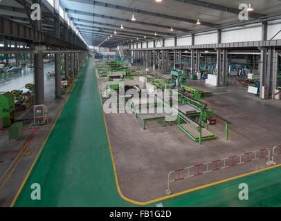 L'usine d'assemblage de panneaux solaires, Solar Valley, Shanghai, Chine Banque D'Images