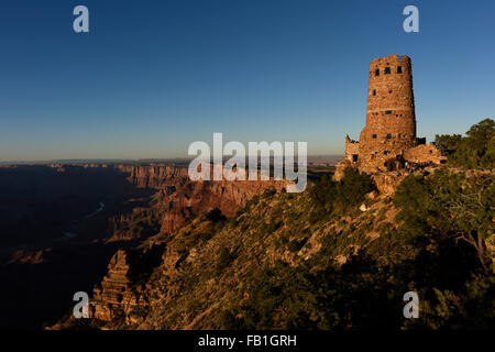 Desert View Watchtower également connu sous le nom de guet indiens sur la rive sud du Grand Canyon National Park. Banque D'Images