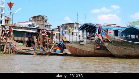 Bateaux dans la vallée du Mékong au Vietnam Banque D'Images