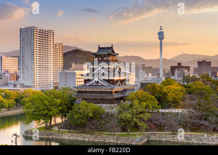 Hiroshima, Japon cityscape au château. Banque D'Images