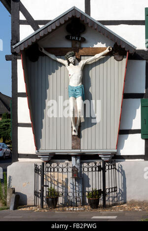 Erftstadt-Bliesheim Fachwerkhaus mit Bildstock, Banque D'Images