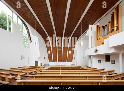 Wolfsburg, Heilig-Geist-Kirche, Innenraum nach Osten Banque D'Images