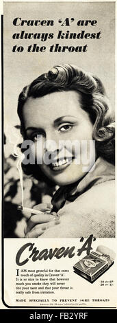 Publicité vintage originale de 1930s. Publicité de 1939 publicité Craven Une cigarette 'toujours plus belle à la gorge'. 30s Banque D'Images