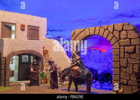 Badajoz, Espagne - Janvier 2016 : Crèche de Noël. Diorama construit par Association locale des Amis de berceaux, Badajoz, 2016. Banque D'Images