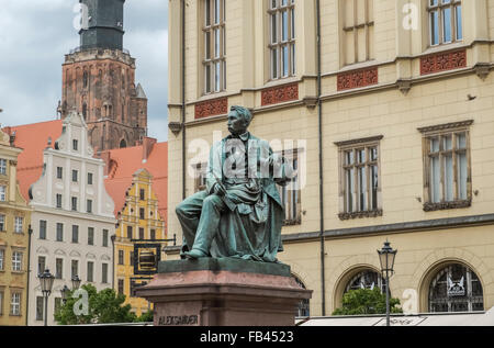 Monument au poète, dramaturge et auteur Aleksander Fredro, Vieille Ville, Wroclaw, Pologne Banque D'Images