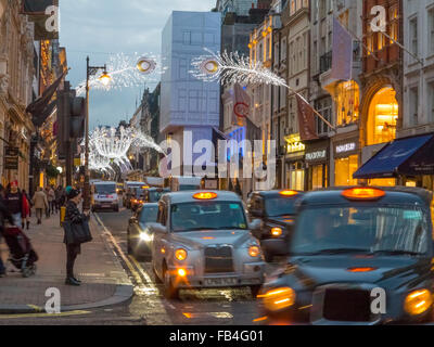 Décorations de Bond Street à Londres au moment de Noël Banque D'Images