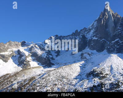 Le montagnes Drue près de Chamonix France en décembre 2015 montrant manque de neige Banque D'Images