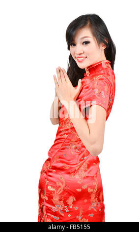 Cheongsam jolie fille avec vous souhaiter une bonne nouvelle année chinoise sur fond blanc Banque D'Images