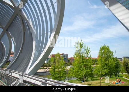 Parc Madrid Rio vu du pont Perrault. Madrid, Espagne. Banque D'Images