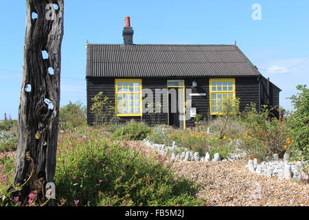 La fin réalisateur Derek Jarman'S PERSPECTIVE COTTAGE ET DE GALETS DANS LE JARDIN DANS LE KENT DORMEUR Banque D'Images