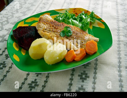 Gebakken sliptong - friture de poissons la sole commune. La cuisine néerlandaise Banque D'Images