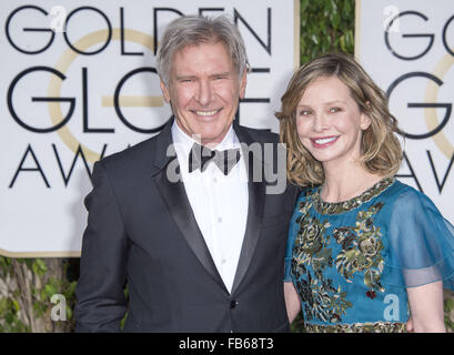 Los Angeles, Californie, USA. 10 janvier, 2016. HARRISON FORD et Calista Flockhart sur le tapis rouge lors d'arrivées pour la 73e Golden Globe Awards, qui a eu lieu au Beverly Hilton Hotel. Crédit : David Bro/ZUMA/Alamy Fil Live News Banque D'Images