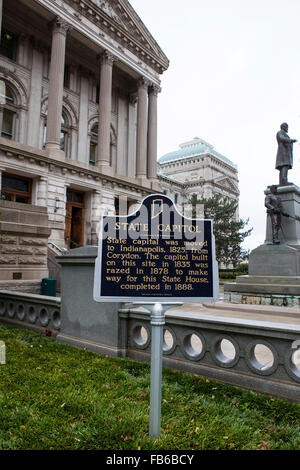 STATE CAPITOL capitale de l'État a été déplacé à Indianapolis, en 1825, à partir de Corydon. Le Capitole construit sur ce site en 1835 a été rasée en 1878 pour faire place à ce State House, achevée en 1888. Bureau d'histoire de l'Indiana Banque D'Images