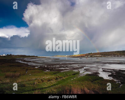 Arc-en-ciel sur l'estuaire de teifi, poppit sands, St Dogmaels Banque D'Images