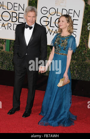 Los Angeles, Californie, USA. 10 janvier, 2016. 10 Jan 2016 - Los Angeles California USA - l'Acteur HARRISON FORD, l'actrice Calista Flockhart au 73ème Golden Globe Awards - Arrivals tenue à l'hôtel Beverly Hills, Los Angeles, CA. © Paul Fenton/ZUMA/Alamy Fil Live News Banque D'Images