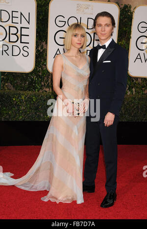 Los Angeles, Californie, USA. 10 janvier, 2016. 10 Jan 2016 - Los Angeles California USA - Actrice ZOE KAZAN, l'acteur Paul Dano au 73ème Golden Globe Awards - Arrivals tenue à l'hôtel Beverly Hills, Los Angeles, CA. © Paul Fenton/ZUMA/Alamy Fil Live News Banque D'Images