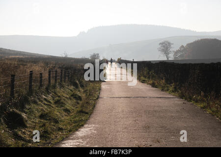 Pendle Hill est situé dans l'est de Lancashire, Angleterre, près des villes de Burnley, Nelson, Colne, Clitheroe et Padiham. Banque D'Images