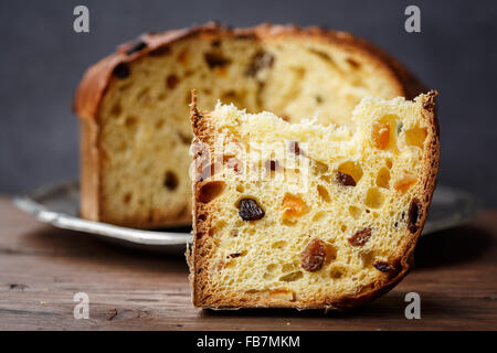 Gâteau de Noël Panettone (Italien), tranchés Banque D'Images