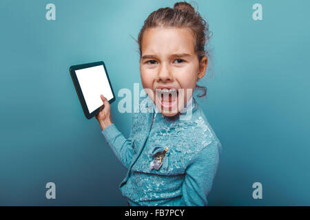 Fille de l'adolescence de l'apparition de sept ans dans les mains tenir Banque D'Images