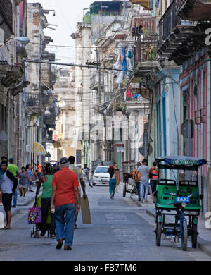 La vie quotidienne à la Habana Vieja (la vieille Havane), Cuba Banque D'Images