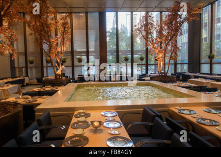 Restaurant four Seasons dans le bâtiment Seagram de Manhattan, New York Banque D'Images