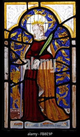 16e siècle vitrail représentant St Katherine d'Alexandrie, St Luke's Church, Tixover, Rutland Banque D'Images