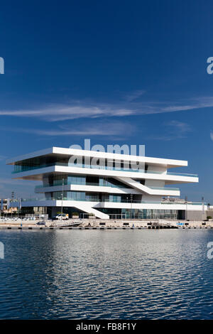 Veles e Vents l'(America's Cup) Bâtiment à Valence, en Espagne. Banque D'Images