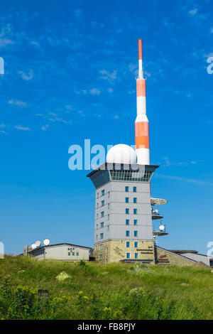 Brockenhotel et émetteur de télévision, Brocken, Harz, Saxe-Anhalt, Allemagne Banque D'Images