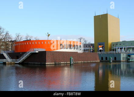 Groningen, Pays-Bas. 12 Jan, 2016. 'David Bowie est' exposition au Groninger Museum of Contemporary Art, Groningen, Pays-Bas. Credit : Ger Bosma/Alamy Live News Banque D'Images