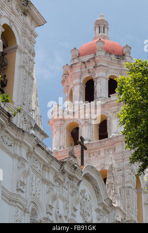 Templo del Espiritu Santo, fondé par des jésuites, est un 18e siècle église catholique romaine dans la ville historique de Puebla au Mexique. Banque D'Images