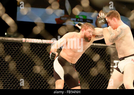 Nicolas Dalby vs Darren jusqu'à attirer la majorité des résultats. L'UFC Fight Night 76 Smolka-Dublin:Holohan vs à 3Arena le samedi 24 O Banque D'Images