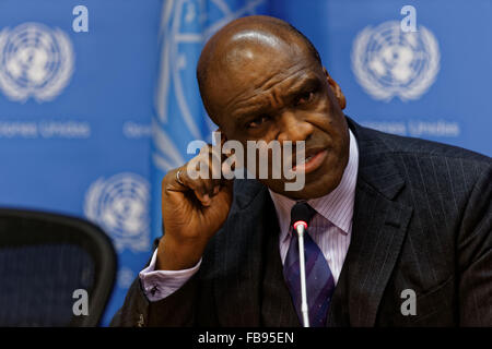 Président de la 68e Assemblée générale de l'Organisation des Nations Unies, John Ashe, représenté à l'Septembre 2013 photo pendant une presse Banque D'Images
